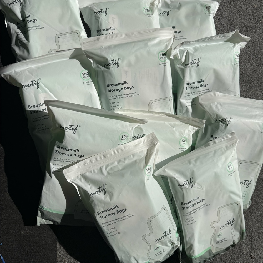 Motif Breastmilk Storage Bags - Mint Green Packets
